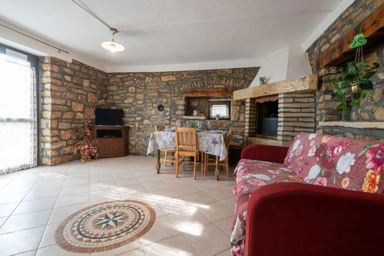 Apartment Larca Kanfanar